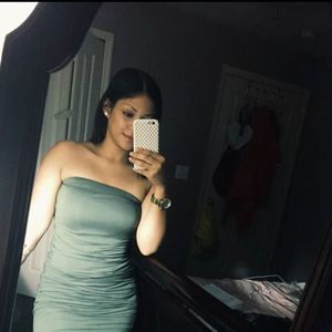 Meet your Posher, Nicole